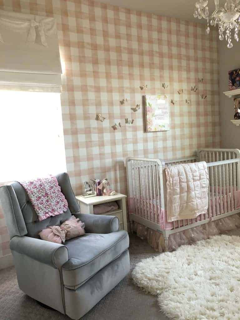 baby-girl-nursery-wall-decor