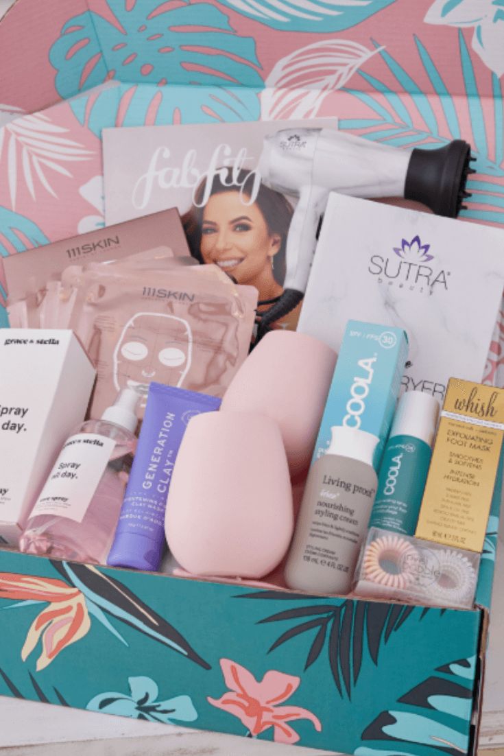 Check Out This VIDEO of the FabFitFun SUMMER Box!