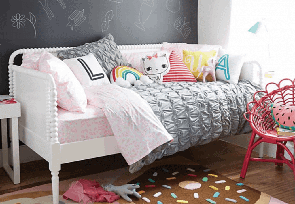 twin daybed for girl