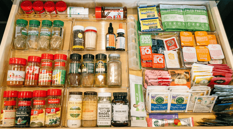 how to organize a kitchen drawer