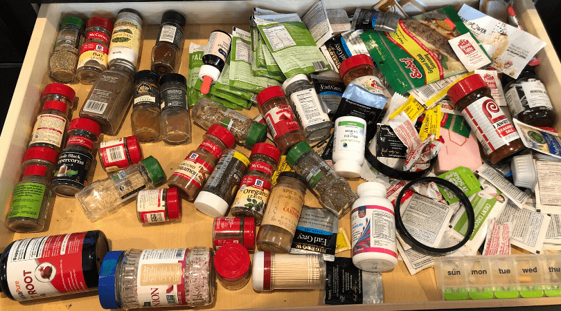 how to organize a kitchen drawer