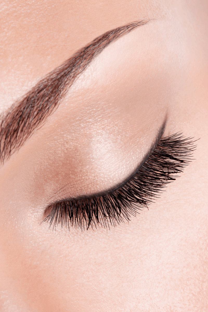 8 Tips for Taking Care of Your Eyelash Extensions