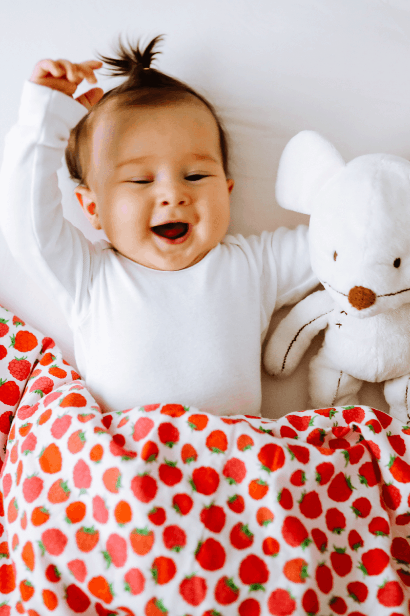 28 Sweet Girl Names with Kind Meanings