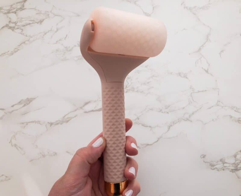 Ready To De Puff Your Face Ice Roller Benefits Tips That Work I ready-to-de-puff-your-face-ice-roller-benefits-tips-that-work-i