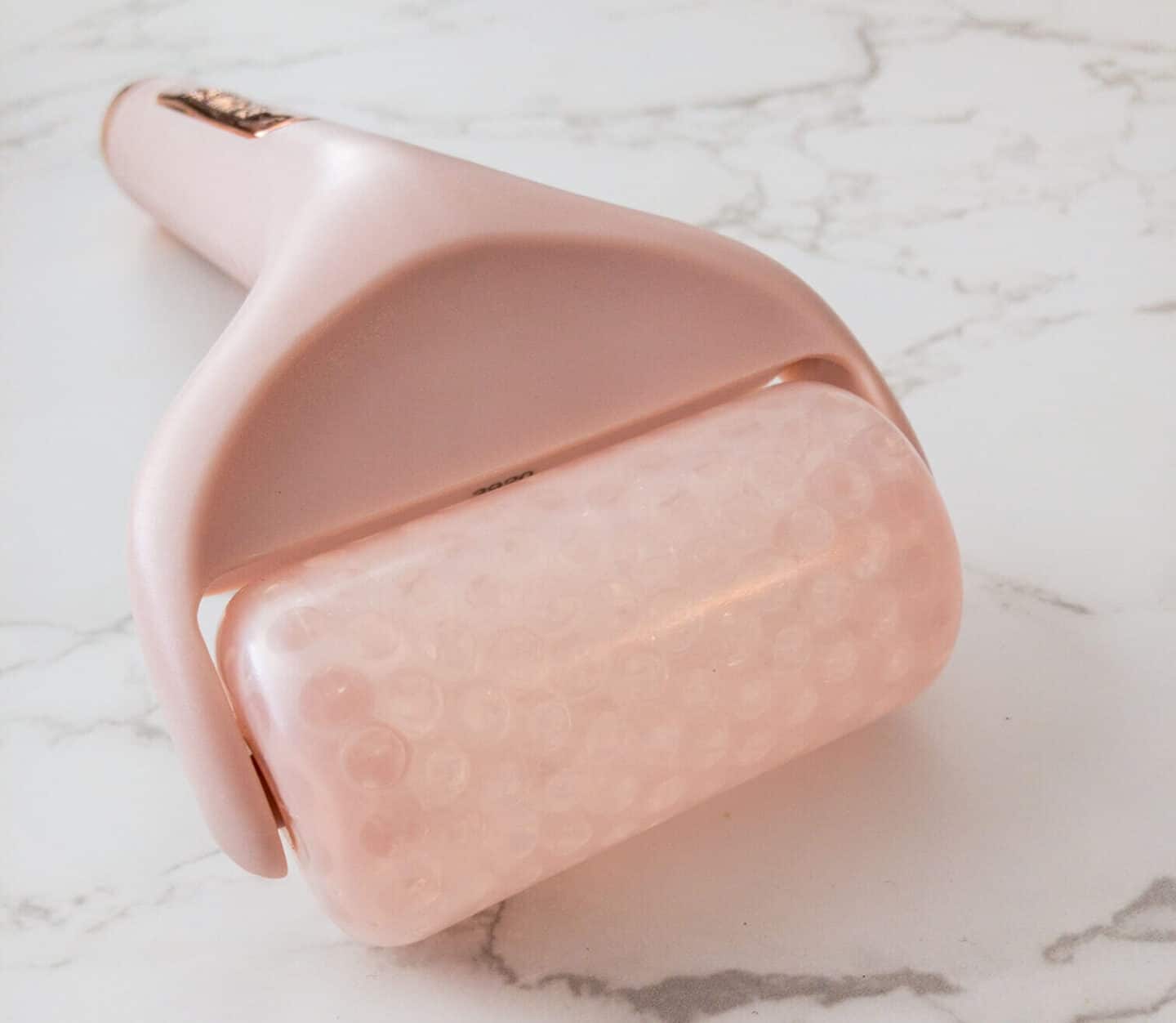 Ready To DePuff Your Face? Ice Roller Benefits & Tips That Work! I