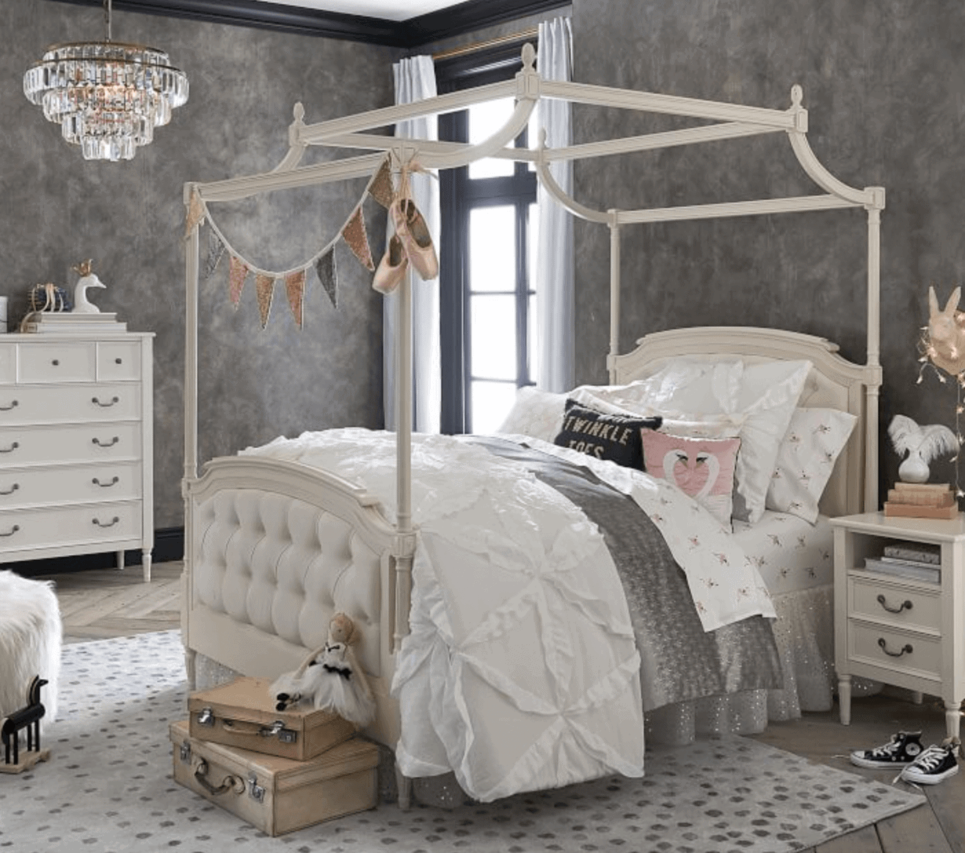 best canopy beds