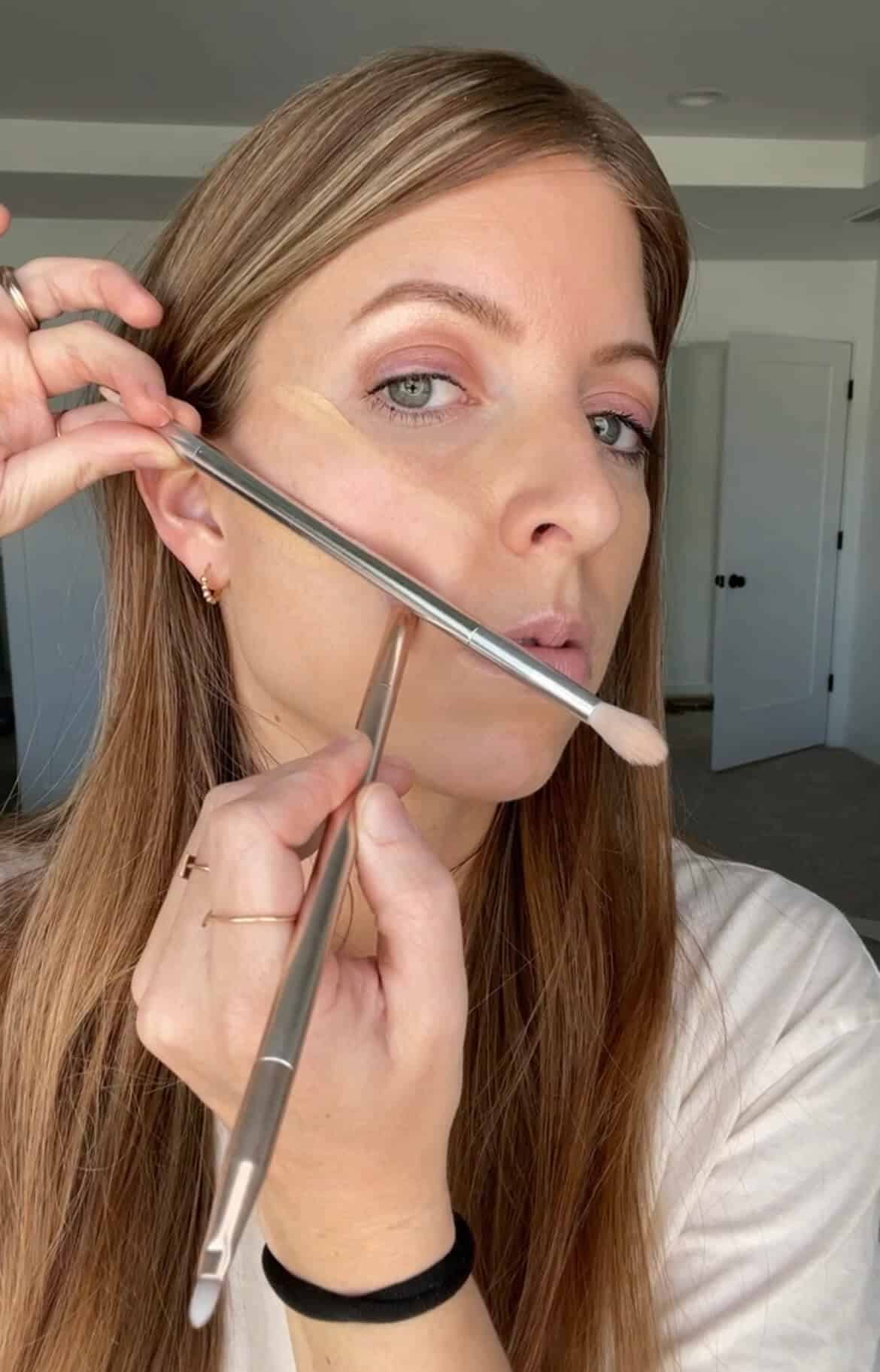 fake a facelift with makeup