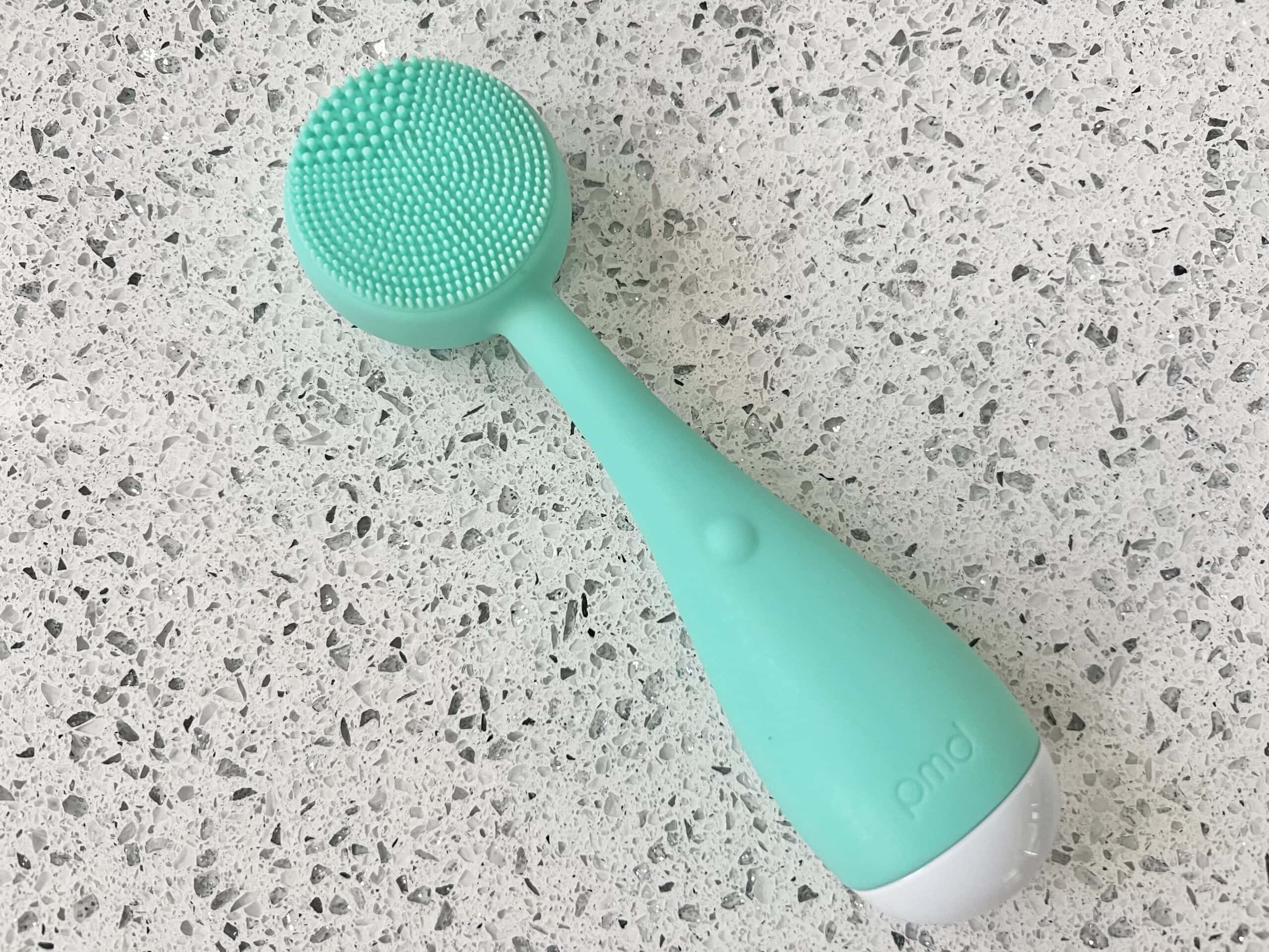PMD face brush