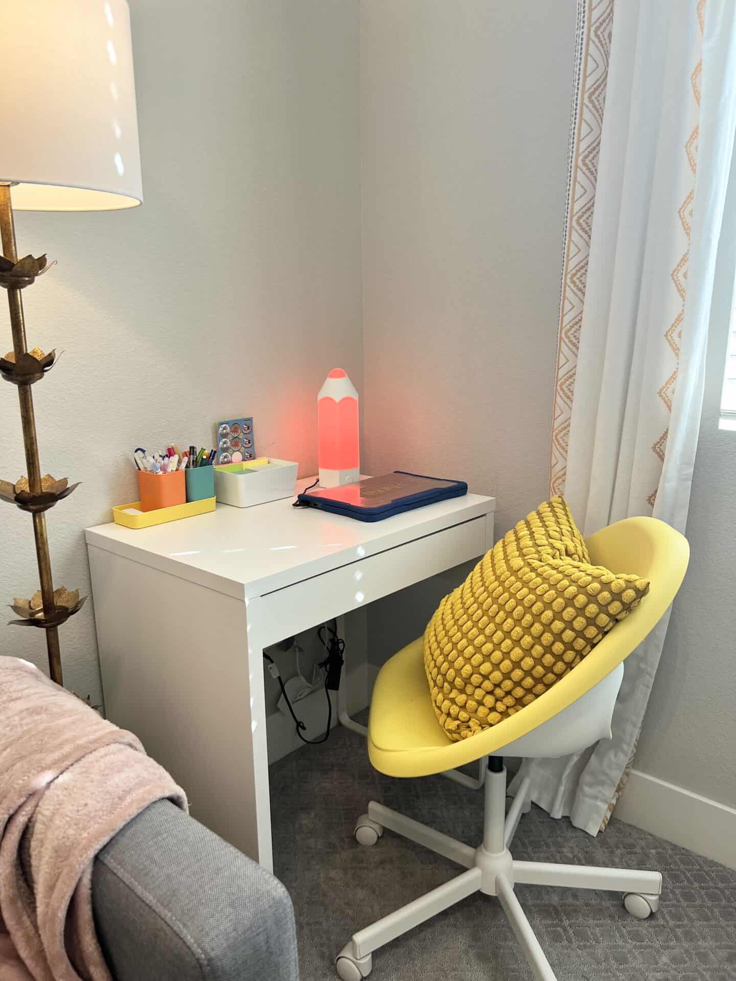 homeschool desk setup
