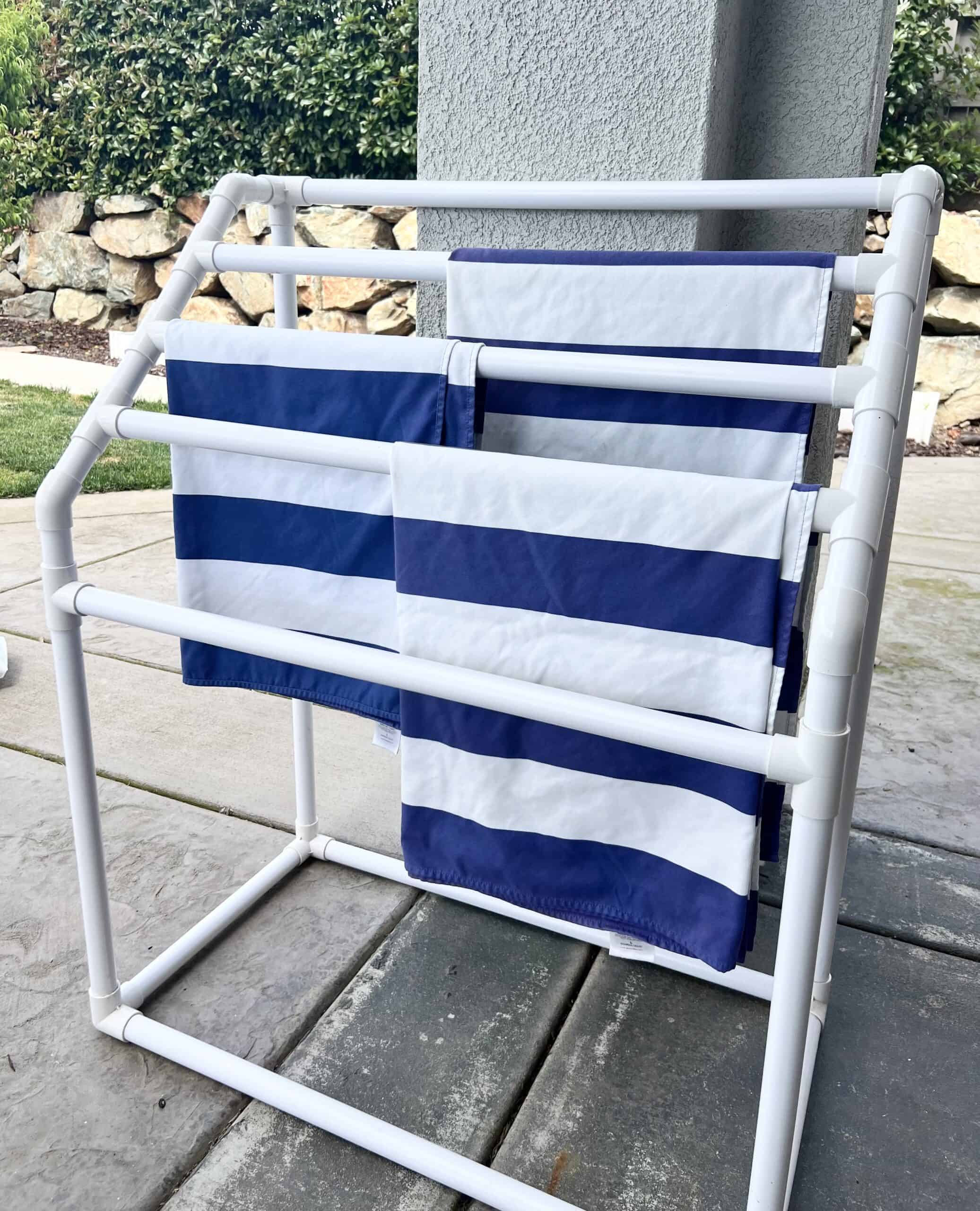 pool towel rack