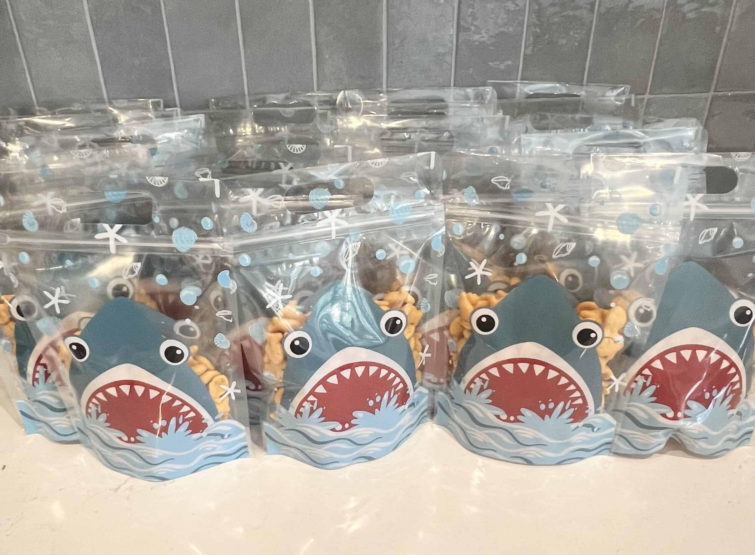 shark party decorations