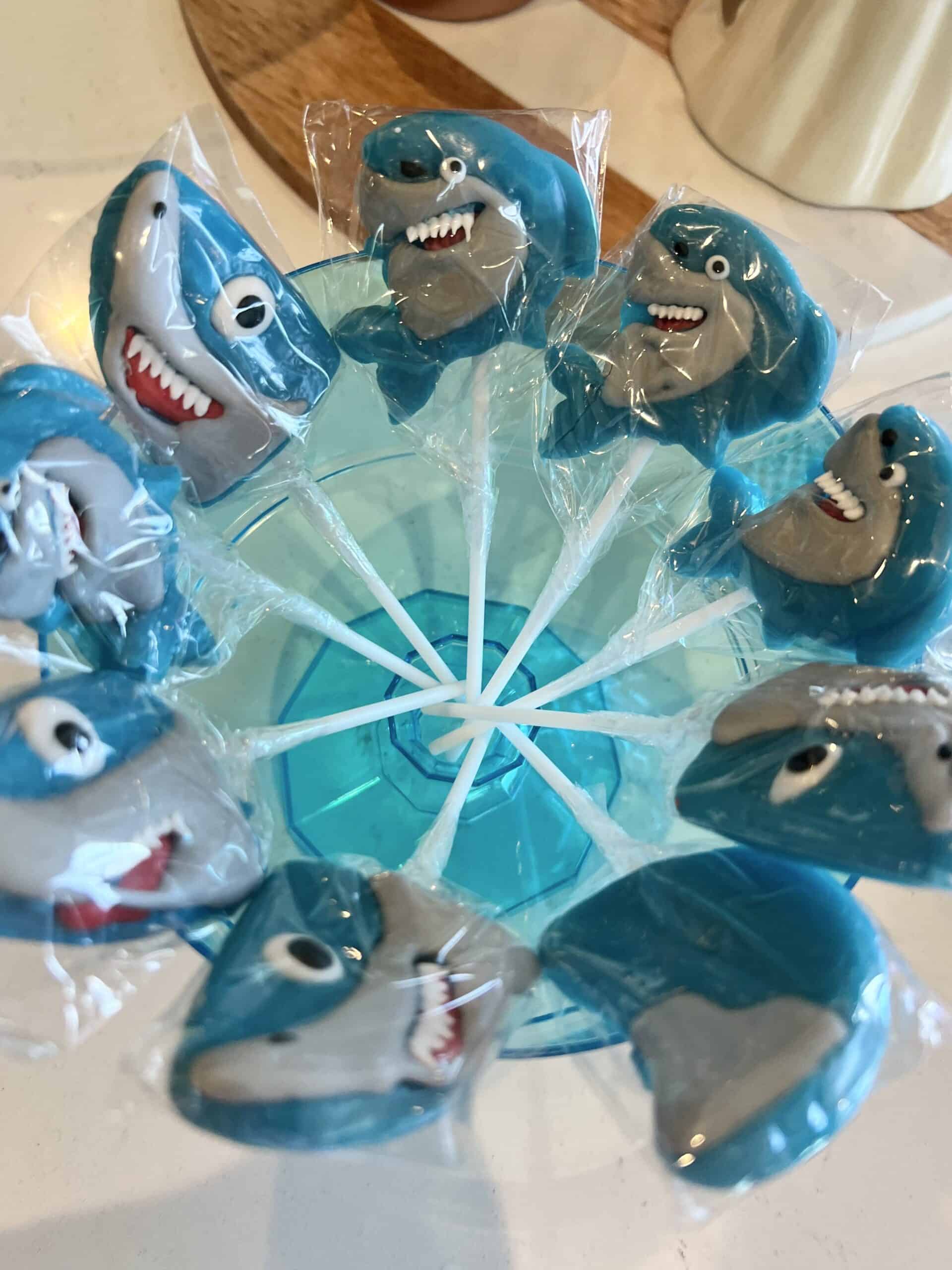 shark party decorations